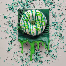 Load image into Gallery viewer, Emerald swirl | 4&quot; x 4&quot; | Fake Donut
